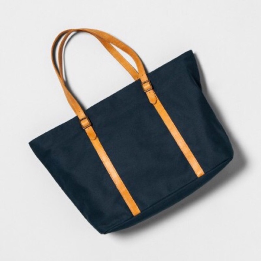 BNWT Hearth & Hand blue tote